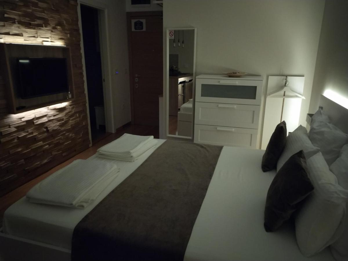 Central Palace Apartmani - Pupinova Palata Novi Sad Eksteriør bilde