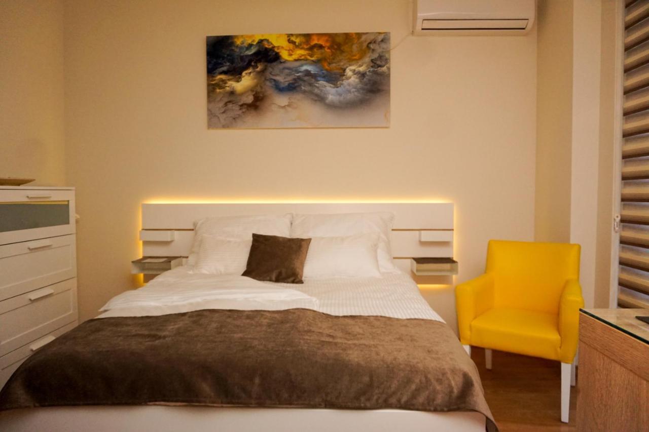 Central Palace Apartmani - Pupinova Palata Novi Sad Eksteriør bilde