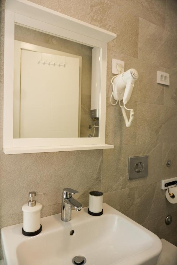 Central Palace Apartmani - Pupinova Palata Novi Sad Eksteriør bilde