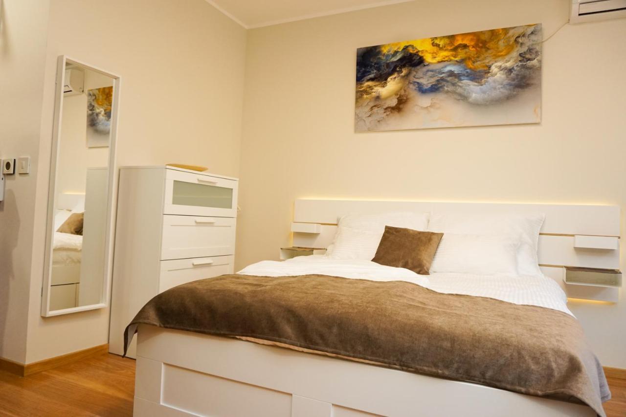Central Palace Apartmani - Pupinova Palata Novi Sad Eksteriør bilde